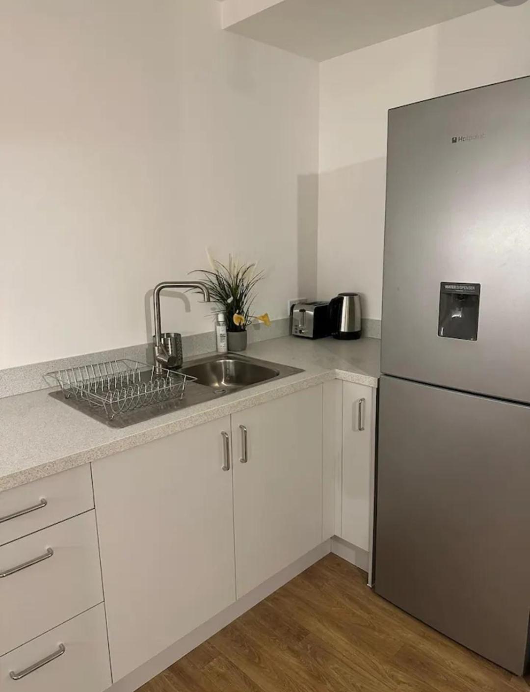 Spacious Modern 1-bedroom In Catford - Excellent Transport Links - Ideal For Long Apartment London